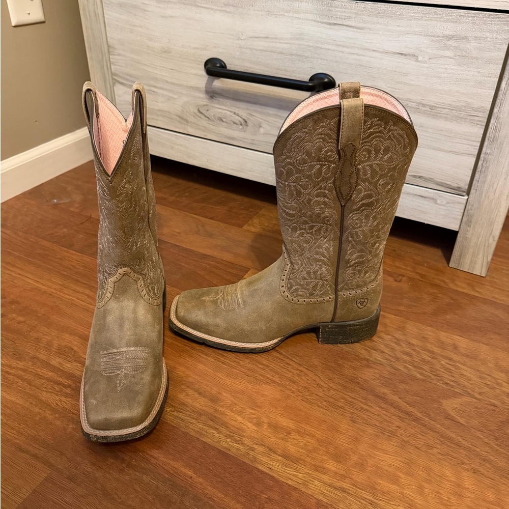 Ariat Taupe Leather Western Boots with Pink Lining